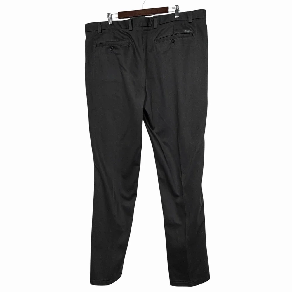 EDDIE BAUER Chino Pants Charcoal Gray Relaxed Fit Cotton Flat Front Mens T42